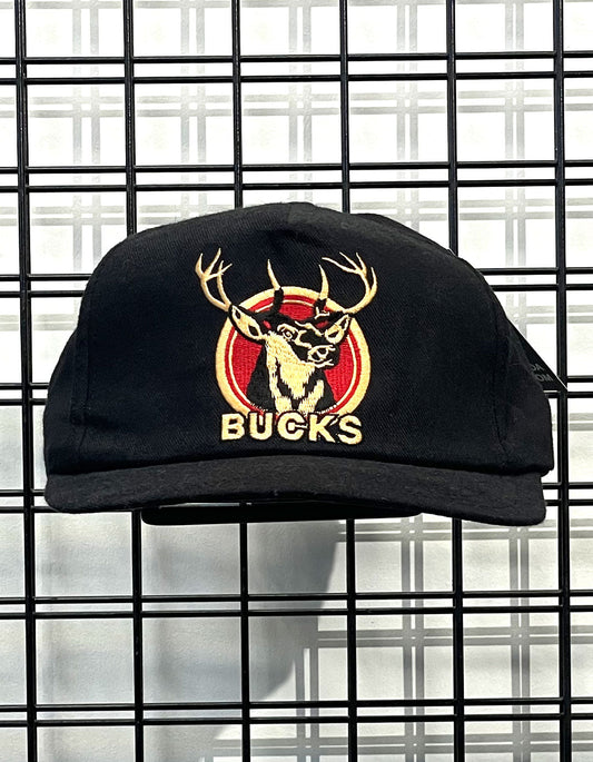 GORRA BUCKS